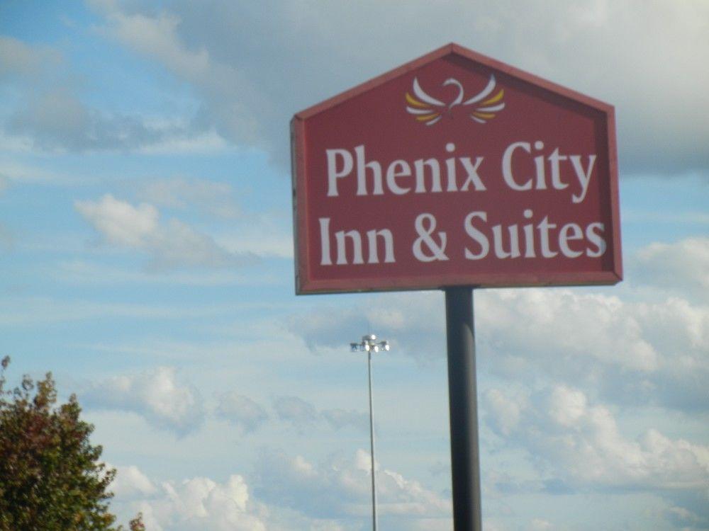Days Inn By Wyndham Phenix City Near Fort Moore Εξωτερικό φωτογραφία