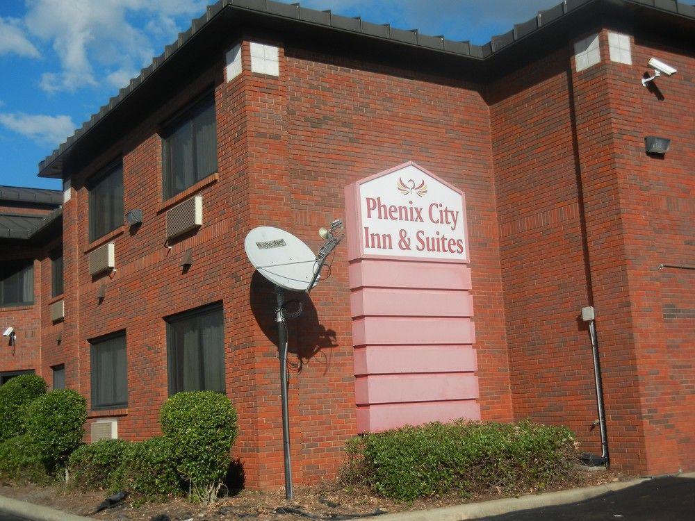 Days Inn By Wyndham Phenix City Near Fort Moore Εξωτερικό φωτογραφία